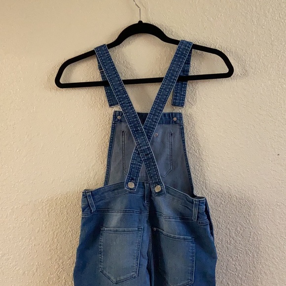 H&M jean overalls - Picture 5 of 12